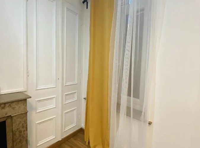 Rdc Cozy Flat/free Parking